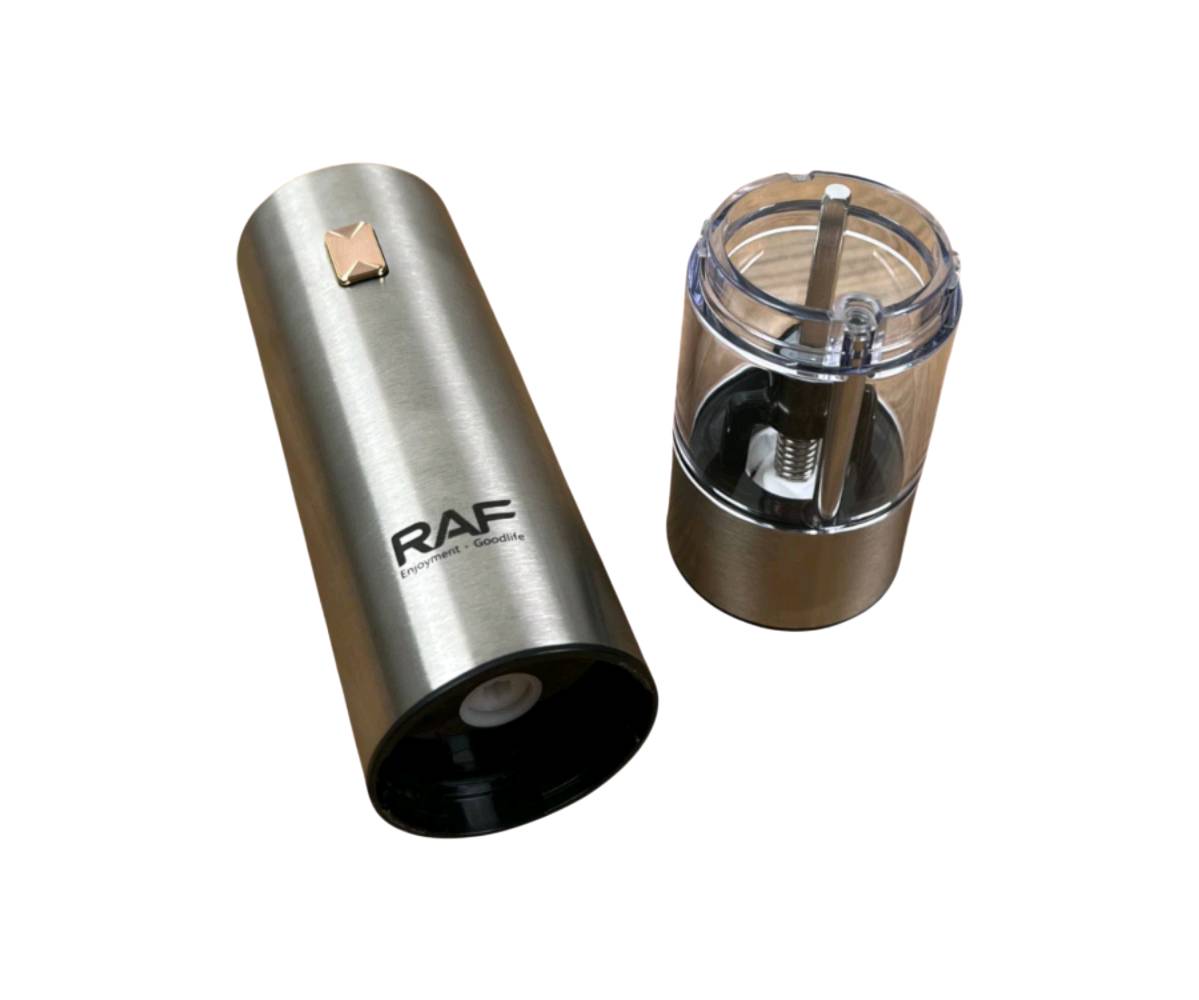 ✨🧂 نكهة مثالية بلمسة زر!

مطحنة التوابل الكهربائية RAF R.7141
تشغيل بيد وحدة 👌
تحكم بدرجة الطحن 🌶️
تصميم أنيق مع إضاءة LED 💡

سهولة، دقة، وطعم يفرق بكل أكلة