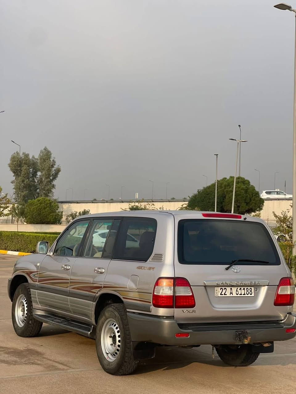 السلام عليكم  (  للبيع )
لاندكروز موديل 1999 فئةVXR
 كير ومحرك شرط 100%
صدر وشاصي مكفول
محرك 6 سلندر
كير عادي + ( لوگير  شغال )
تدفئة وتبريد شغال +  منظومة زنون كاملة
تخم تاير جديد 
رقم اربيل دولي شرط التحويل
سنوية جديدة
هزة جديدة
السيارة بلادي مفوله ومتعوب عليها مااتخلي عليها برغي
السونار مرفق مع الصور بالمنشور

 ((((( مكان السيارة صلاح الدين قضاء العلم  )))))

السعر 190$ وبيها مجال
للأستفسار خابرني وابشر بالاتريدة ***********

الشمري
