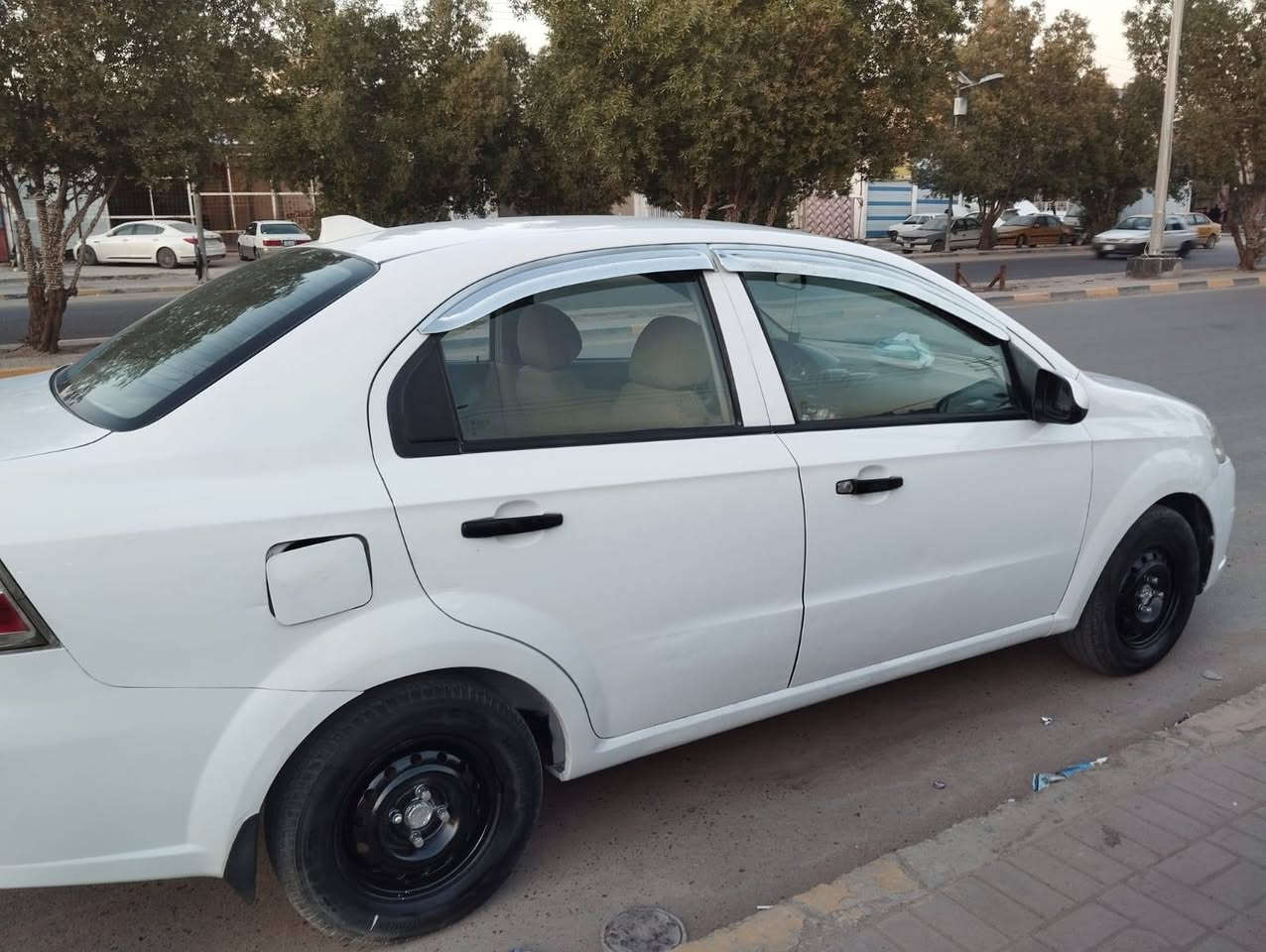 السلام عليكم  افيو
2011 خليجي محرك مفتوح، رقم مثنئ، بيها رشات صبغ، سياره جاهزه مكينه وقير سيارة احلى من الصورة مكان السيارة نجف مالكها جيراني،، السعر 67  رقمي.  *********** // ***********
