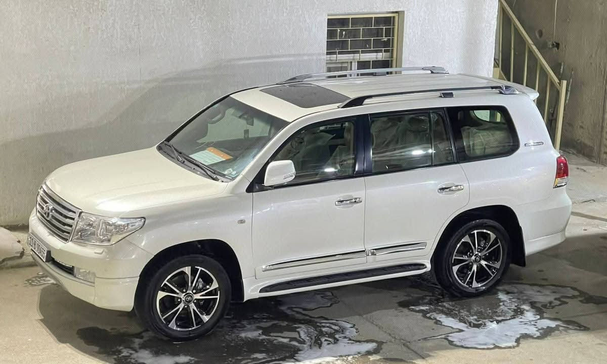 لاندكروز ((2011)) ستينية 

ماشية 200 ألف كيلو حقيقي
فول مواصفات، معروفة مواصفات الستيني محرك 6 سلندر
—مكينة كير مكفول—
– تحكم بالمقود – كروز كنترول
– شاشه– كاميرا خلفية
– حساسـات أمامية وخلفية
– بصمة تشغيل– فتحة سقف
-سرفس كامل على السيارة
ملاحظات:
السيارة بيها البنيد مصبوغ أثر ملصق وموجود سونار 
رقم بغداد – باسمي السيارة

— 
 العنوان: ميسان / العمارة/ 

لاستفسار: ***********
