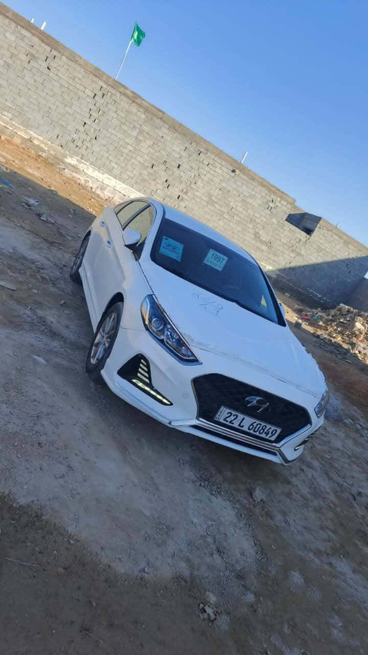 سلام عليكم  سوناتا 2019امريكي سياره  بيها صفحه محرك وكير  وحداديه خير من الله ملاحضه سياره لا متجايه ولا مكلوبه اثر حادث  نصبغت  تفاصيل أكثر واتساب *********** سعر 117بيها مجال
