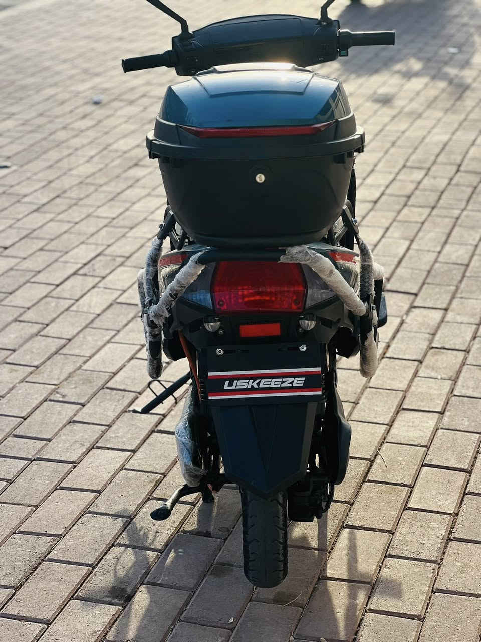 سلام عليكم دارجه شحن للبيع جديد اقل من شهر اخذته من جمعيه ‏كهربائيات كل شغالها ويل حجم 12 
بطاريات فول بشرط للفوجه توصلك 
 مكاني رمادي سعرها 750 بيه مجال سهله


**إذا كنت صاحب هذا الإعلان وتريد حذفه لأي سبب، رجاءا أرسل رسالة إلى الدعم الفني**