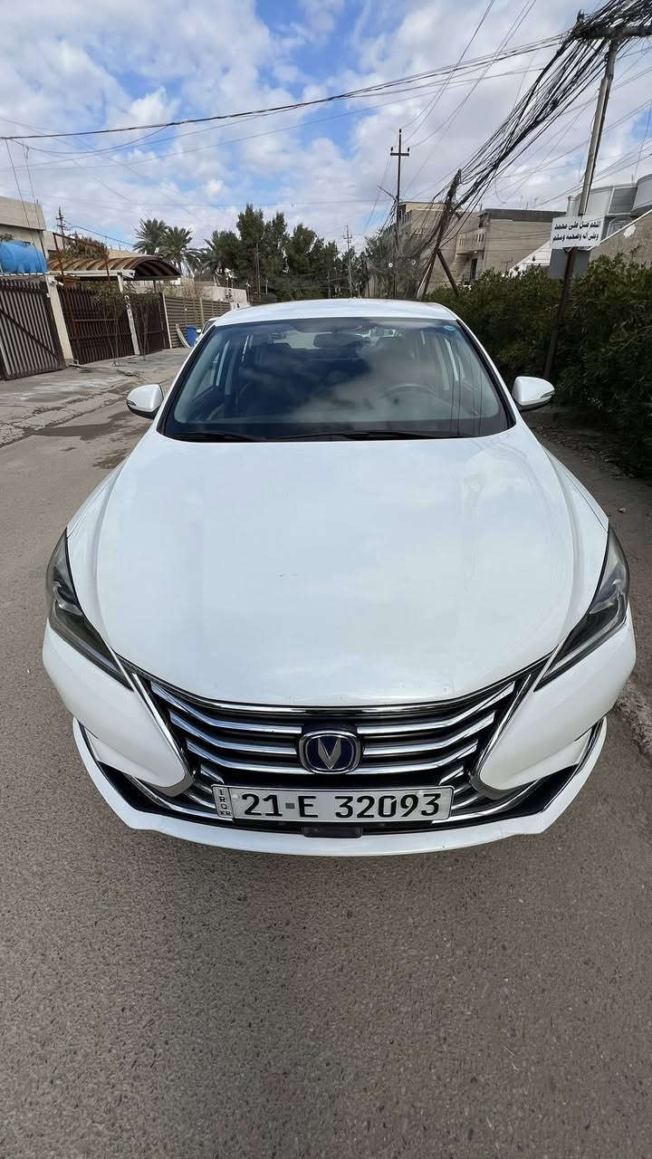 السلام عليكم
للبيع شانجان ايدو 2020 
رقم سليمانيه الدولي الجديد 
ب اسمي اتريد تحويل اتريد وكاله 
السياره نضيفه فقط بيهه كم مكان بارد كلش تافهات 
مكفوله كفاله عامه من الضربه والصبغ حته الدعاميات مكفولات 
محرك وگير ومنظومه تبريد مكفولات كفاله عامه 
السياره نضيفه السعر 103 وبيهه مجال بسيط 

مكان السياره بغداد الدوره 
للاستفسار ***********
متواجد واتساب
