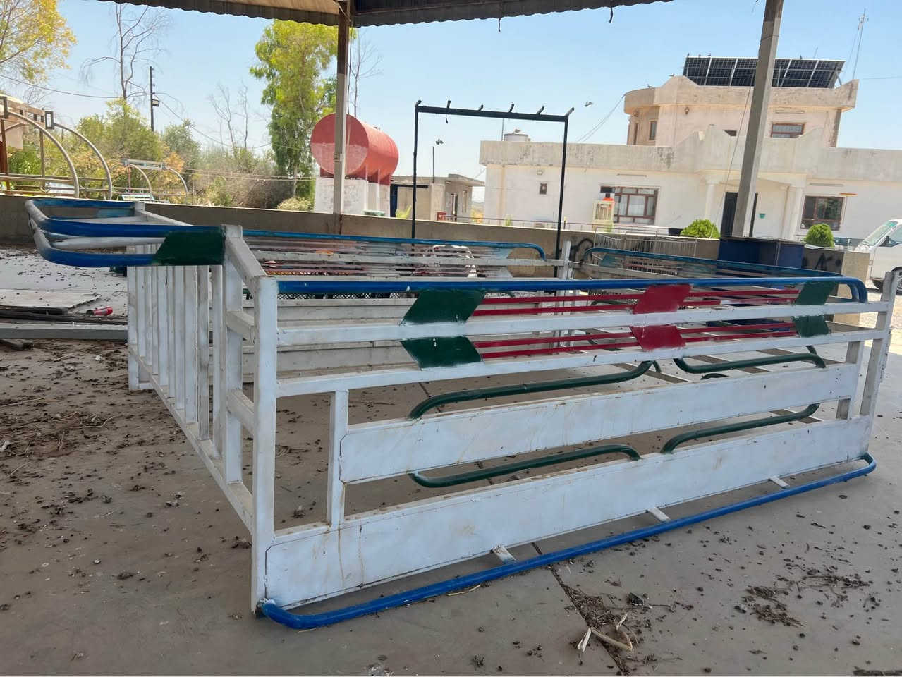 چمجه ي نيسان پيكاب بؤ فرؤشتن شتئكي پاكه
***********
چوار قولب أربيل, العراق
