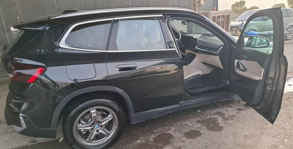 BMW   
 مؤديل 2023
  سه نه  وي تا كو 2029 نويه  
  مه كينه 20. ده بل تؤربؤيه. 
ئيرباگي ته قيه  سيئسته م كرايه
   سه قف سلايت  
 كامل حه ساس 
 ئا وينه شه فت 
پشت و پيش كاميره  
پشت و پيش رادار.
 هه ر جوار جام كاره با 
 ناوه ي ليده
ئؤتؤ هؤلد ئؤتؤ سپؤرت  
چوار تایەی  خاوێن
كوشن سارد و گه رمه
کامل  مواسەفات
 بۆ نرخ  پەیوەندی   بکە بەم  ژمارەیە   
ڤایبەر  /***********
شوێن / هەولێر
 جوابی نامە  دەمەوە  مشتەری  تێل  بکە لەخزمەتداین . رانية, السليمانية
