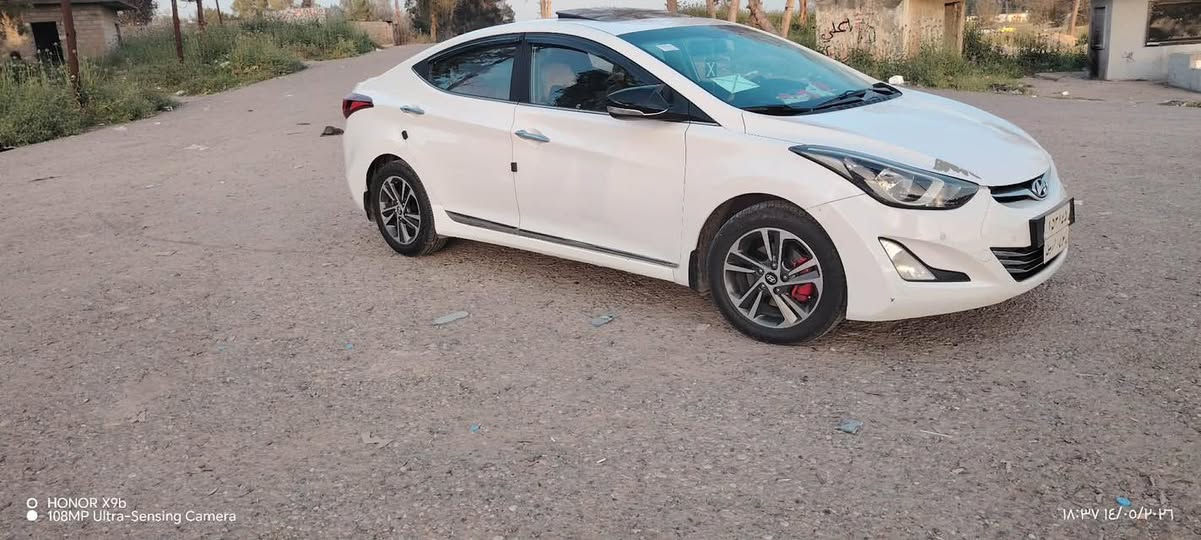 النترا فول بلا بصمه محرك 18  خليجي بيها ملاحضات بدون صبغ. موديل 2015 سونار مرفق السعر 118 مجال ***********

