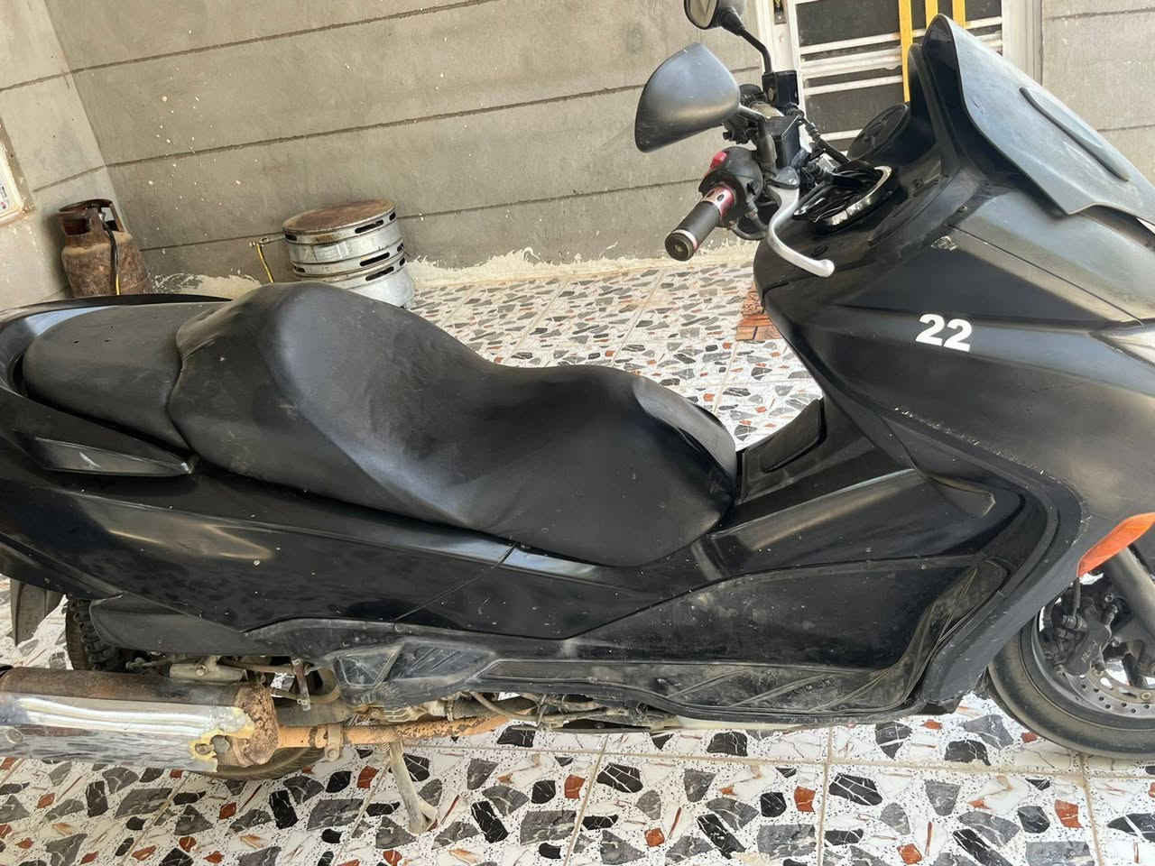 فووزه للبيع 0/10 شغاله ما بيه اي نقص
كلشي شغال سعره مليون وربع وبيه مجال المكان بابل سده الهنديه اتصال ***********
