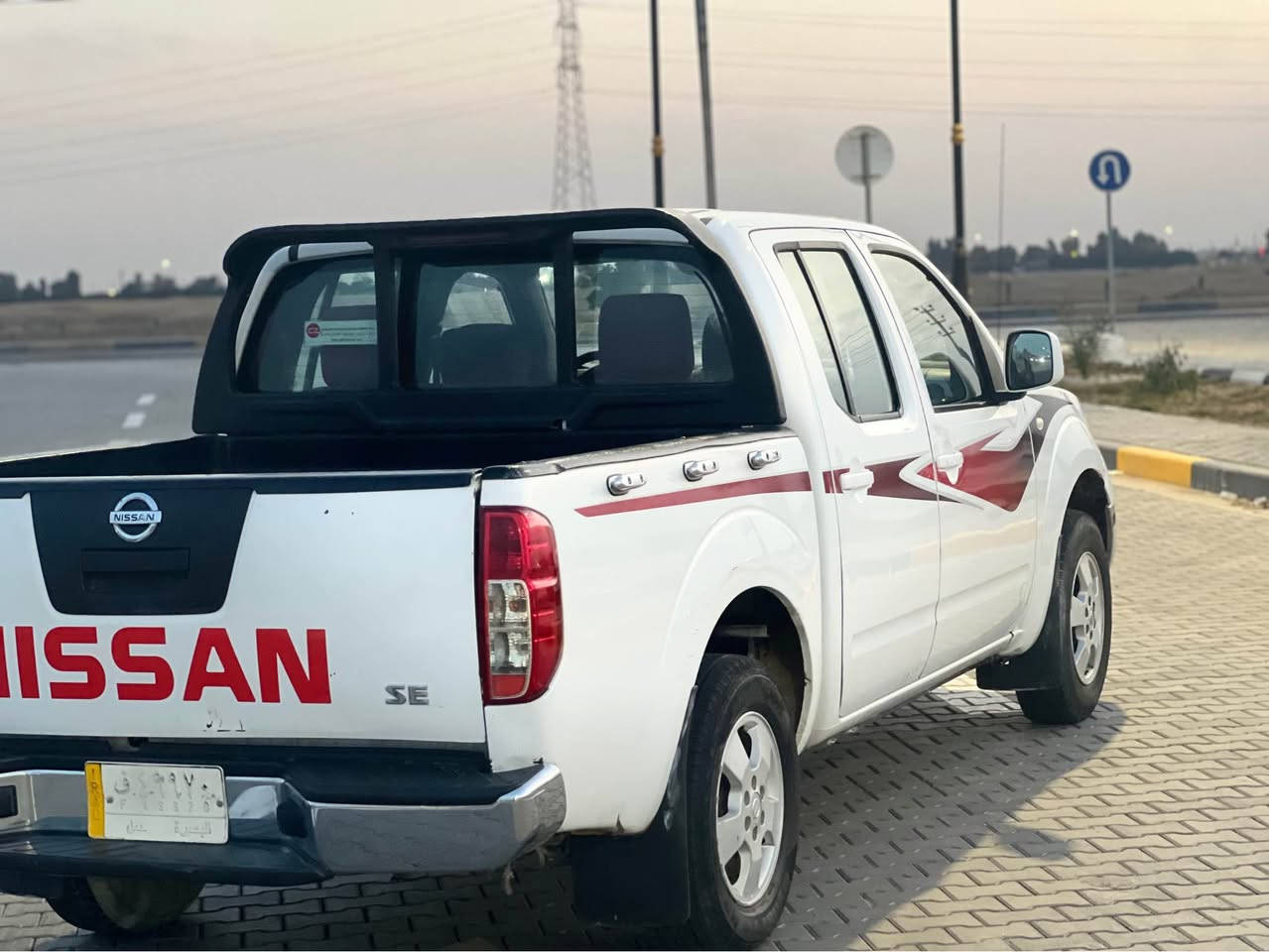 سلام عليكم اللبيع نيفاره مديل 2013 رقم بصره تحويل مباشر بيه صبغ مدكر امامي بدون دواخل والباقي كفاله سياره جاهزه محرك كير حداده تخم تاير تبريد ثلج 🧊 سياره ما متعوبه نضيفه مال جناي مكينه لا تبخير ولا تنقيص  كير عادي العنوان البصره سعر 92 وبيه مجال بسيط ***********
