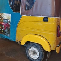 تكتك 21 شهر 6 رقم او سنويه بيه طخه بل لغد محرك مكفول من التبخير والتنق...