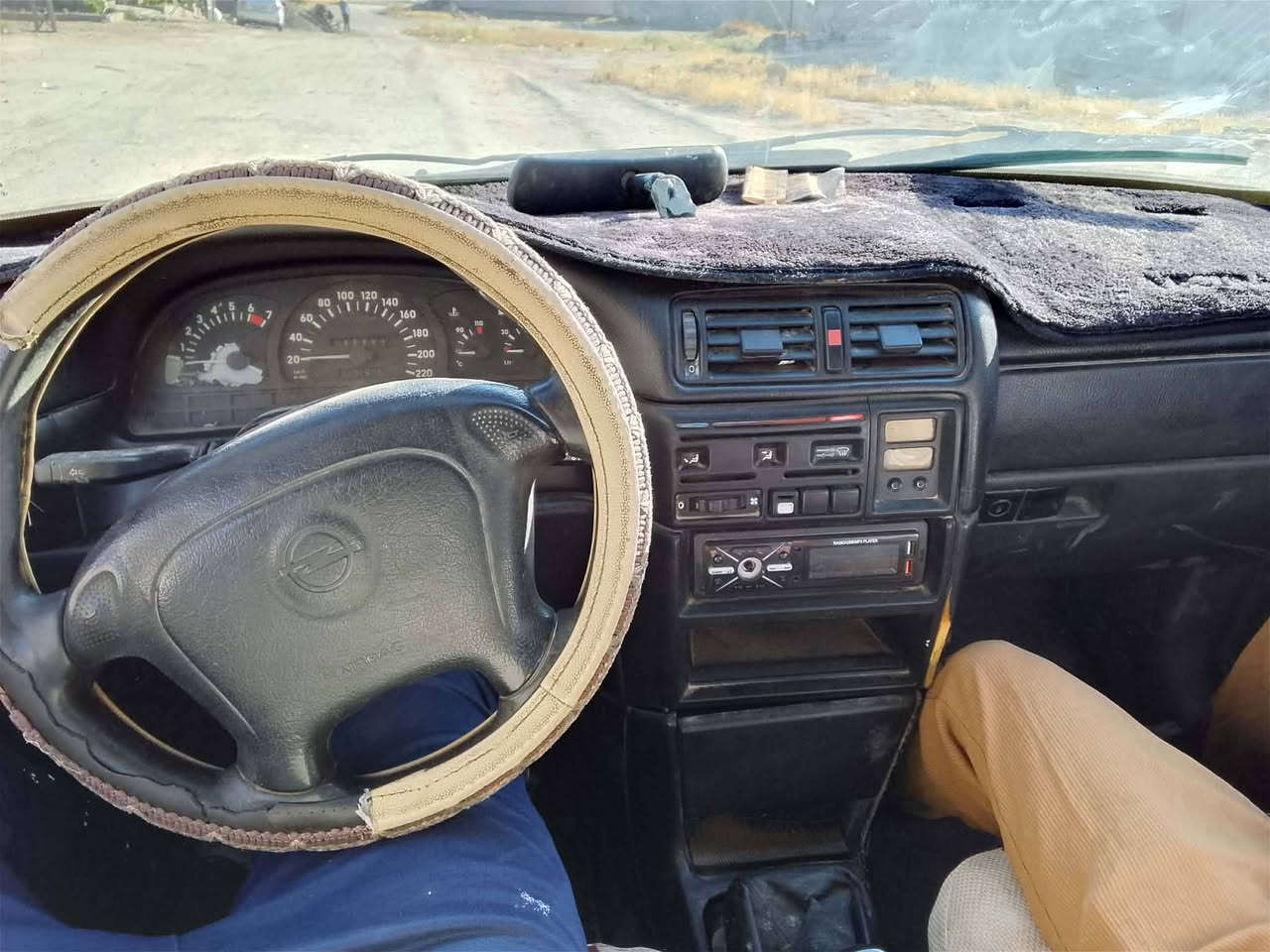 فكترا رقم كركوك تحويل او وكاله سياره جاهزه بس بيها دعمه بلجنطه بصفه مسمكره بس مو زين سياره ترايك وين مايعجبك محرك 1600 سنويه لل 27 السعر 20 وبيها مجال الشراي يتصل خاص مقلق ***********

