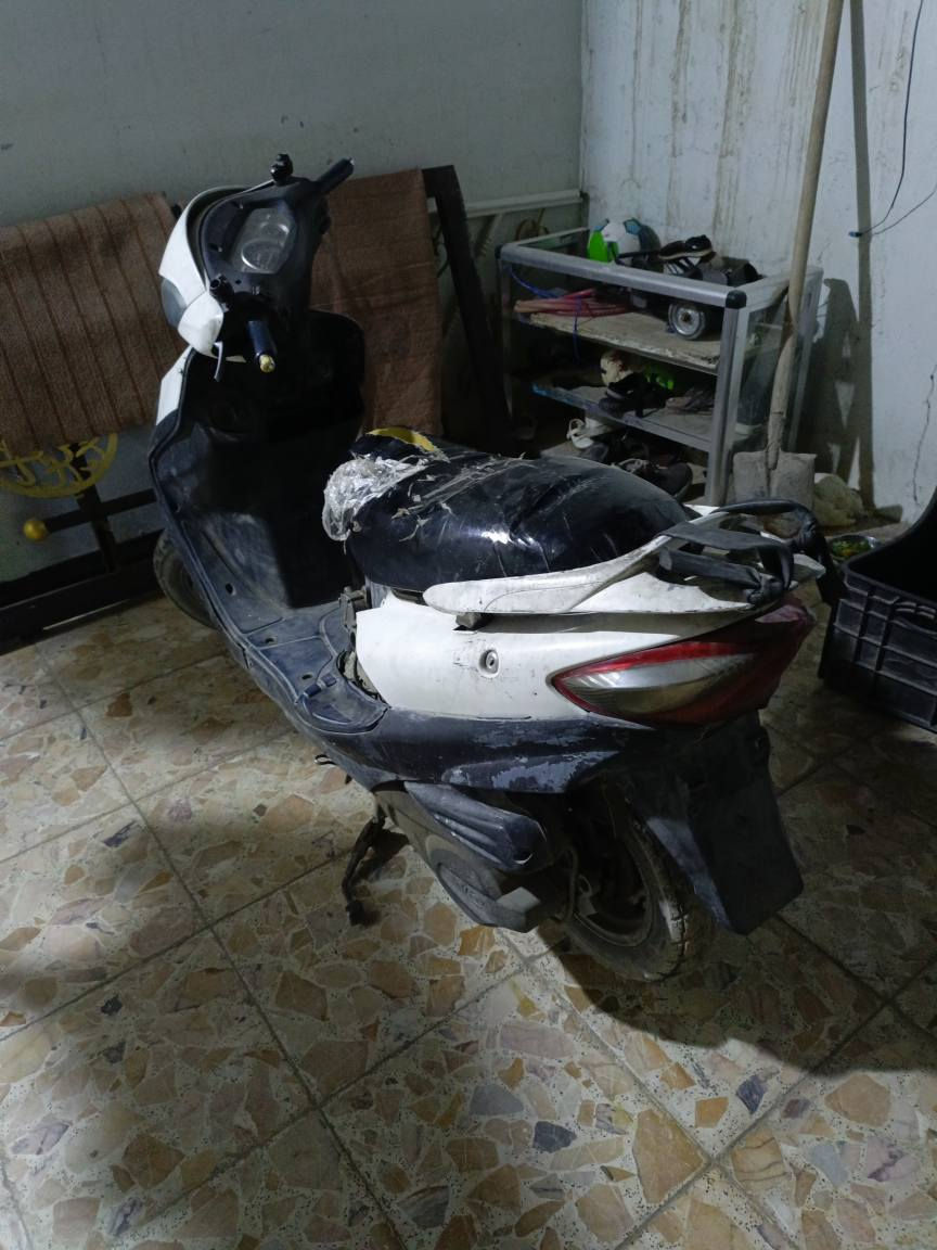 سلام عليكم للبيع عوزه بس تجفيت كامله من كلشي سعره 250 وبيه مجال محوره مكينه كامكو في تو حديث المكان نجف حي السلام استفسار *********** النجف, العراق
