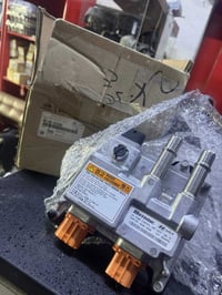 بسم الله الرحمن الرحيم  تم وصول  عقل هايبرد  لكافه السيارات الكوريه ال...