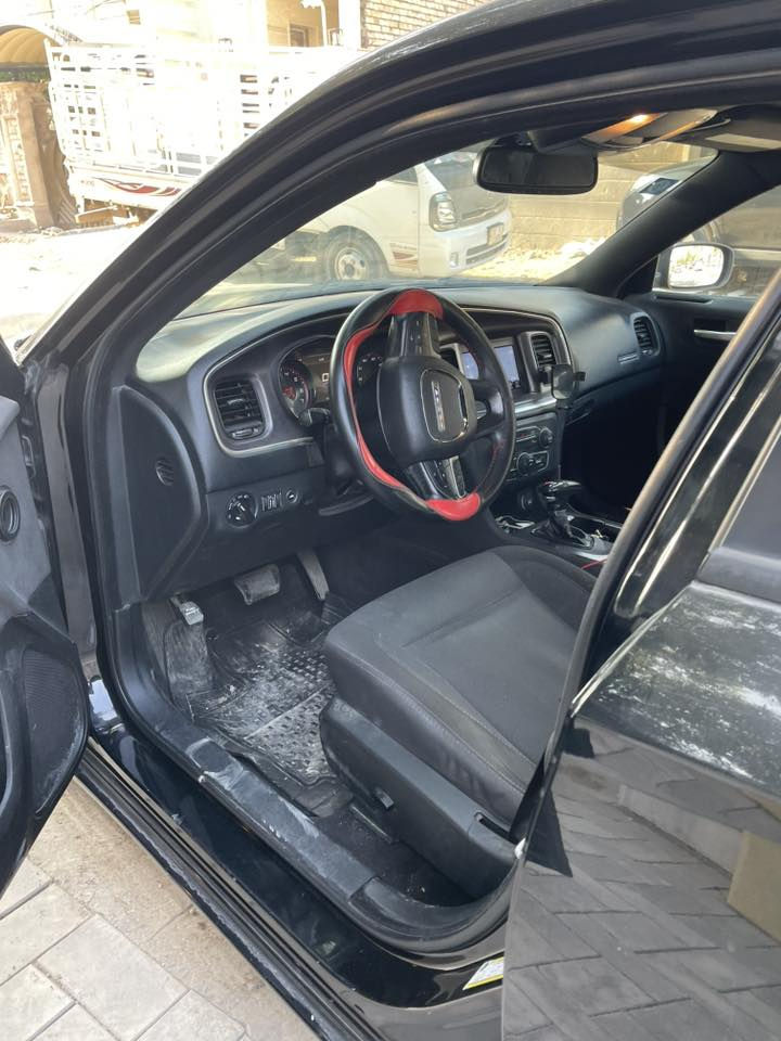 جارجر 
SXT
2018اصل
كير مكينه جديد 
تبريد ثلج
حادثها بجم
رقم بغداد دولي
سنوية جديدة
العنوان بغداد شارع فلسطين 
للاستفسار ***********
السعر 165
