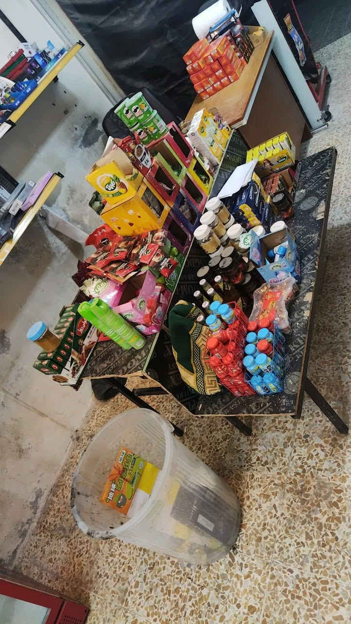 بي مستعجل رفوف سفينه للبيع سعر المتر 80 قفل المتر بي 10 رفوف 5 وجه و5 ضهر ميز مكتبي 25 كرسي 25
عنوان 17 تموز


**إذا كنت صاحب هذا الإعلان وتريد حذفه لأي سبب، رجاءا أرسل رسالة إلى الدعم الفني**