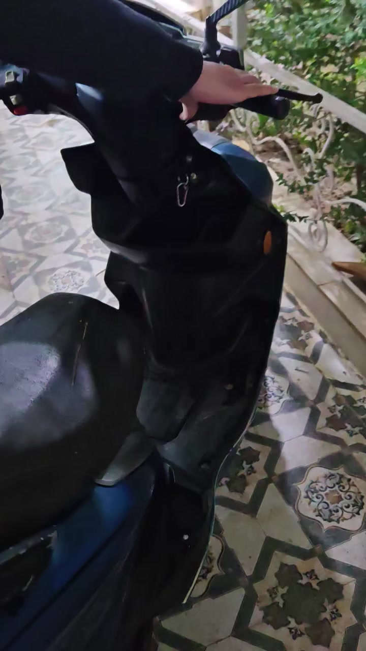 تراجه سكنس لبيع بسعر 350 بيهة مجال كوت حي حكيم الستفساراتصل ***********
