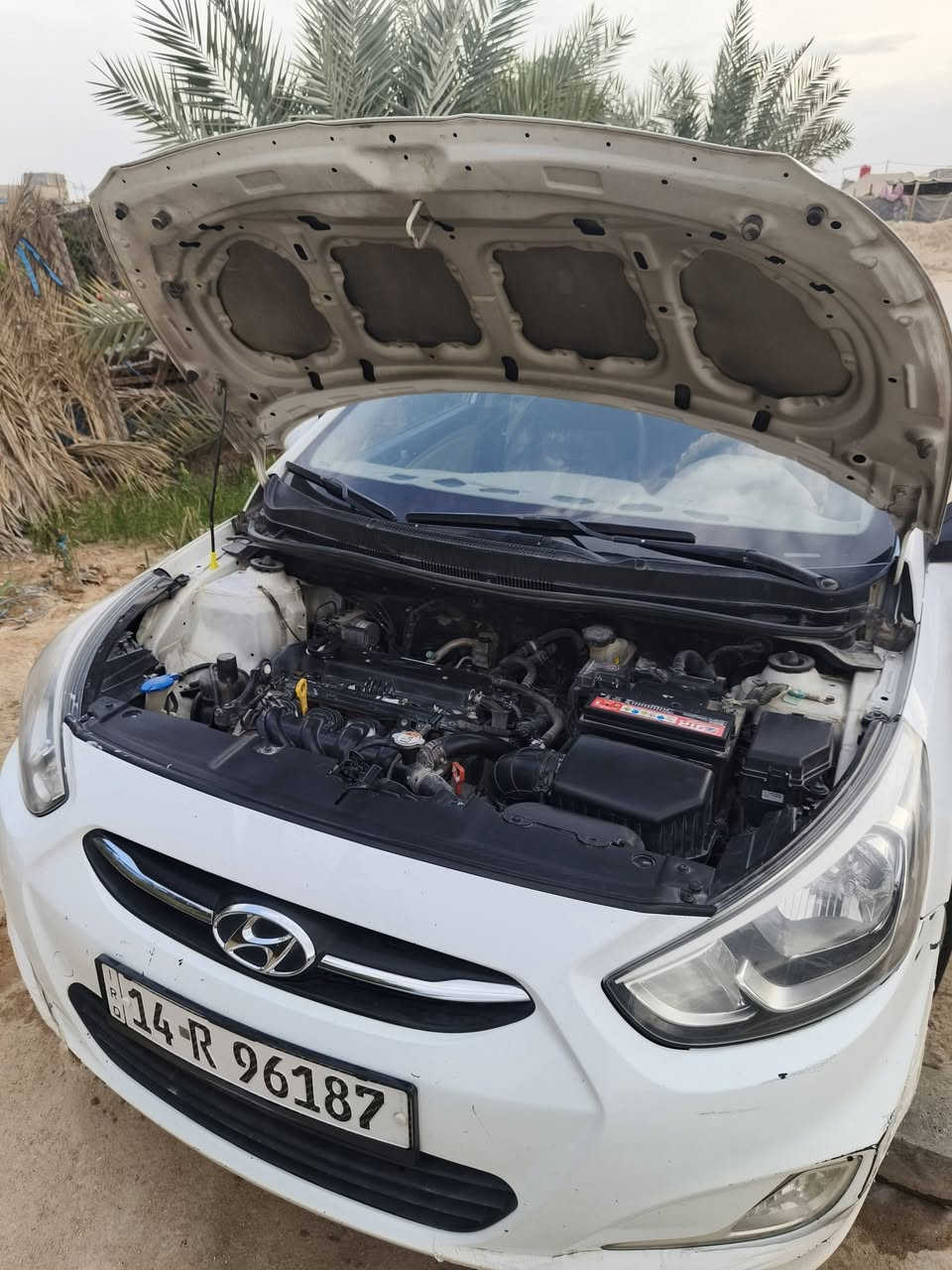 سلام عليكم اكسنت 14مضلع  وارد خليجي مكفوله من كلشي محرك وكير كفاله عامه المحرك 1600دوش سياره جديد ماعوزهه أي شي السعر (105) بيها مجال قليل الرقم الهاتف *********** ملاحضه القماره مصبوقه أثر خياس سياره تحكم بل ستيرن+ كامره خلفيه+رقم الجديد ماشيه 125الف
