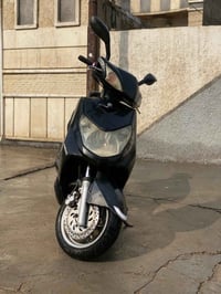 دراجة سكنس فحل قبق نفخ نوزل خطين سكليتر ستاند حساس كهربائيات كلها كامل...