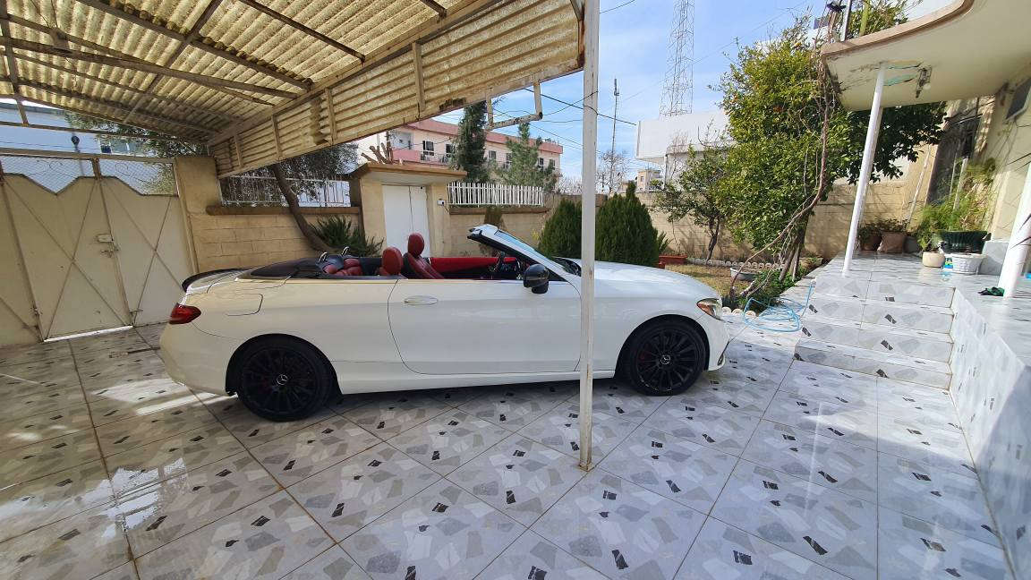 Mercedes C300 convertible 2018
نرخ 168🪙کۆتا نرخ
سندوقی بۆیاخە
تەنها بۆ فرۆشتن
٦١،٠٠٠ ڕۆشتووە
📲***********

‎السلام عليكم 
بدون مراوس
‎للبيع مارسدس C300 AMG كوبيه كشف موديل 2018 ماشيه 61 الف فول الفول ) (رادارات ودبل ماوس وكامرا وبصمات وشاشه جبيره وكشنات تدفئه وجلد وكت AMG بلادي وستيرن AMG وسماعات بلوماستر ولايتات لد وبعد هوايه مواصفات)
‎السياره ،گير ومكينه بشرط  
‎بيها  الصندوك صبغ بدون دواخل )،
‎مرقمه وجاهزه 
قفل ‎السعر : 168 ورقه 
‎للاستفسار : ***********
‎العنوان : السليمانية السليمانية, العراق
