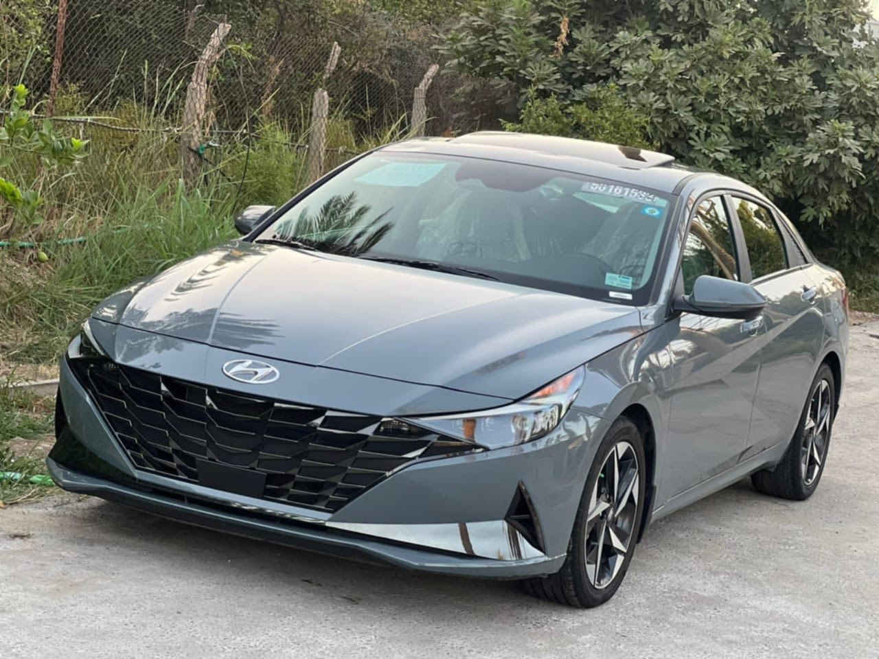 الانترا سمنتي مديل 2023  رقم بغداد لمتد فول فول مواصفات حادثها موضح بالصور  بدون دواخل بدون ايرباك بيها بالقمارة مال تحميل وهلال الجاملغ الخلفي بارد ماشيه ٧٢ الف 
مكان بغداد الكرخ حي الاطباء 
السعر 165$ 
رقم الهاتف ***********
