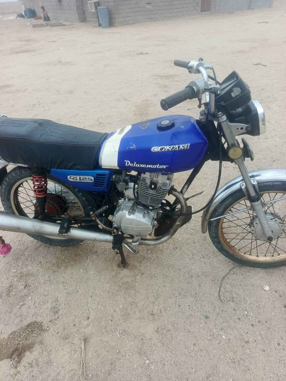 سلام عليكم  شباب دراجه يراني  البيع  خمسه كير نضيفه معنه الكلمه مكاني زبير بلمزارع راحه  سعر 350وبيه مجال اليرضيك ***********بي وتساب نتصال كلك وراق ضايعه
