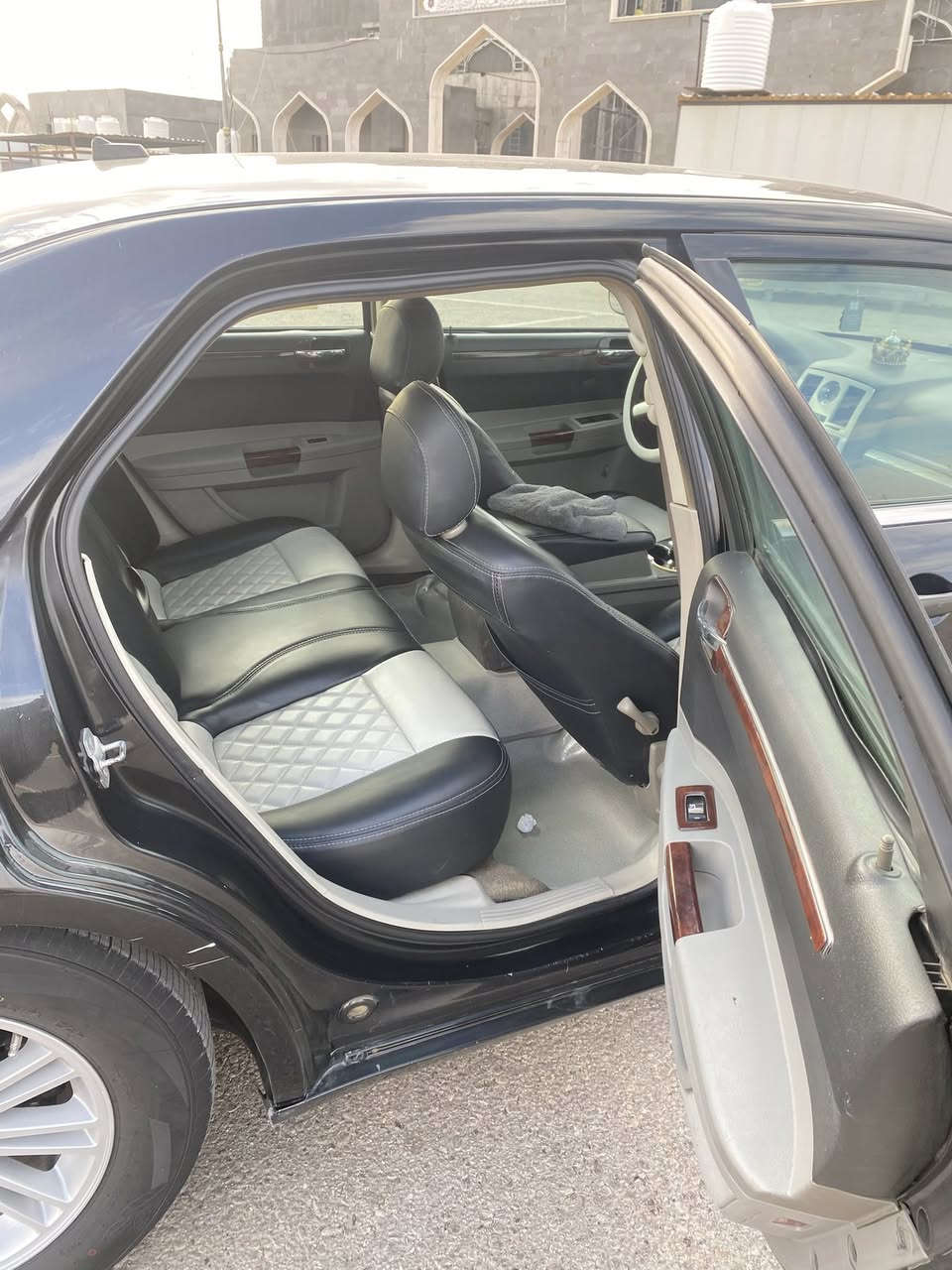 اوباما 2008 اصل.
حادث امريكي قطعتين ( جاملغ وباب )
بالعراق صارت بيها قطعه والهلالات معمره 
مكينه 3 ونص 
تبريد قطعتين 
شاشه 
تخم تاير جديد توني شاده 
مدوشمه عام جلد 
حداديه جديده 
السياره ماناقصها شي 
رقم اربيل راعيها يريد تحويل 
بيها مازدات اخذتهن ب3 اوراق 
منضمومة غاز 
السياره غرفتها كلش كلش جديده ومامشتغله ع الخط 
السياره احلى من الصور اصفاحها موس
سعره     115وبيه مجال
بالعافيه ع الي ياخذه ***********
واكو فيديو كلشي موضح بي
