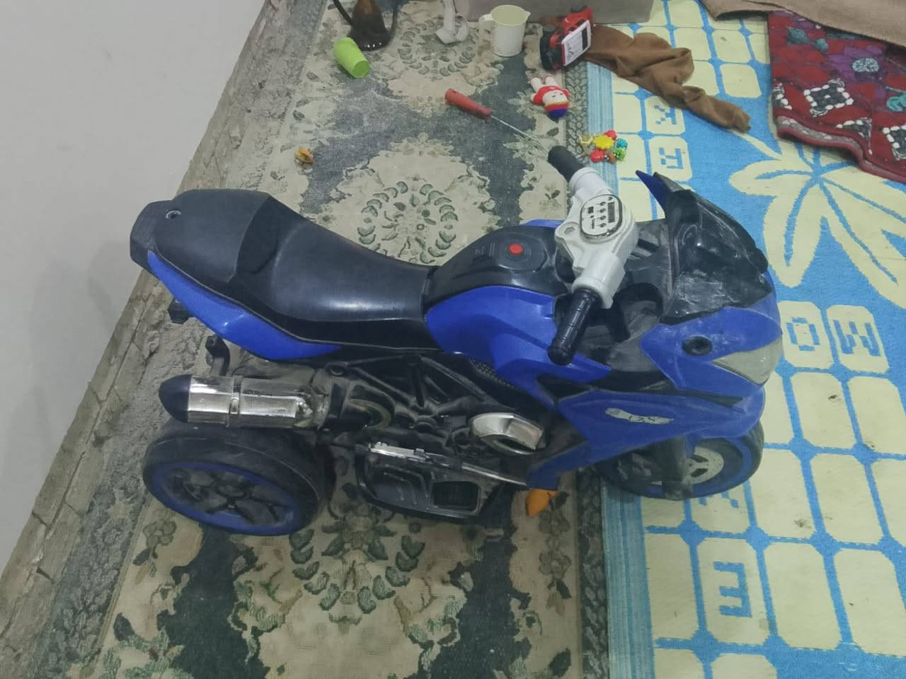 دراجات شحن عدد اثنين شغالات نقص شاحنه فقط 
السعر ٧٥ بيهن مجال قليل المكان مدينة الصدر الشراي على الخاص


**إذا كنت صاحب هذا الإعلان وتريد حذفه لأي سبب، رجاءا أرسل رسالة إلى الدعم الفني**