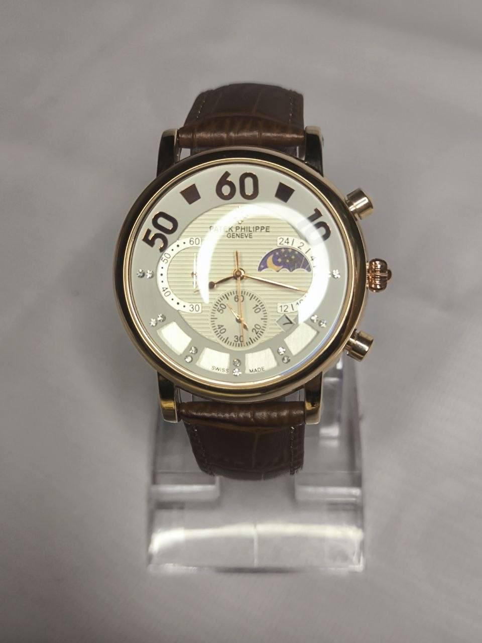 ساعة باتك فلب PATEK PHILIPPE مميزة
تحفة فنية 
مكينة كوارتز دقيقة ( نظام ستوبوج ) جميع السناتر شغالة
زجاج زفير (مزرق) ضد الخدش
مقاومة الماء والغبار 
سير جلد طبيعي جدا مميز مختم قفل فراشة 
ساعة مختمة 

السعر :- 40 ع اول تم 
للحجز والاستفسار يرجى مراسلة الصفحه


**إذا كنت صاحب هذا الإعلان وتريد حذفه لأي سبب، رجاءا أرسل رسالة إلى الدعم الفني**