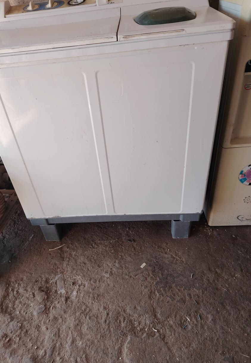 السلام عليكم غسالات شغلات غسل وتجفيف سخان 120لتر الطحان المكان بابل مركز المدينه ***********
