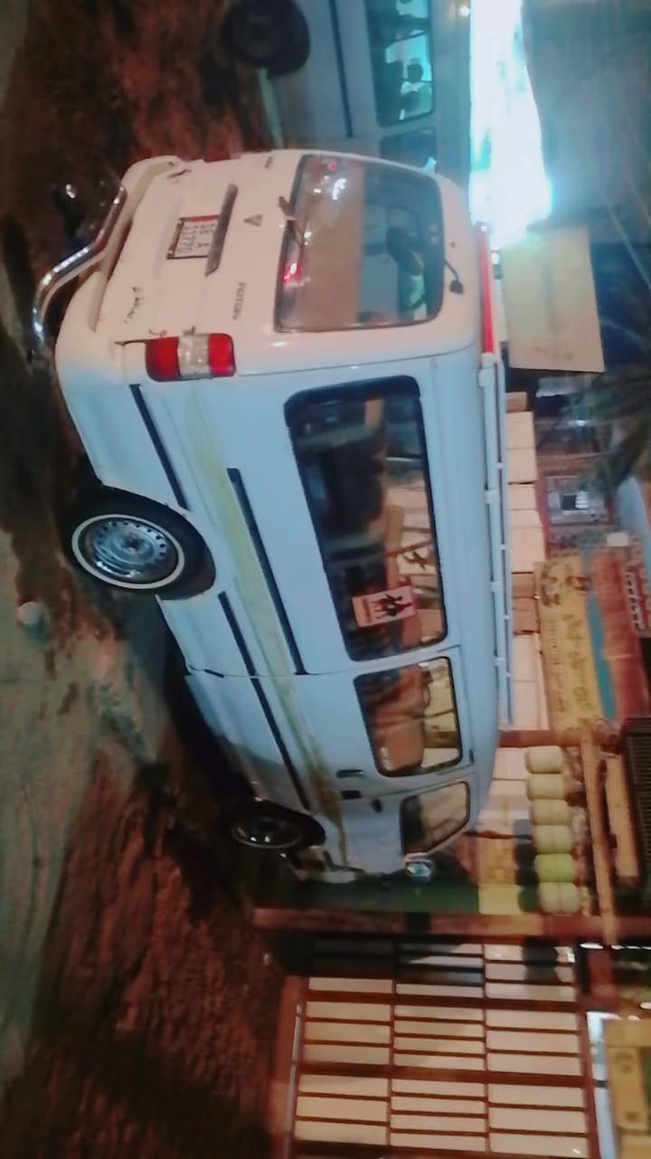 السلام عليكم فوتون للبيع موديل 2009 محرك كير كلهن مكفول تخم تاير جديد حداده جديد مكان سياره بل حله شارع 80 السعر 65 بيها مجال موبايل ***********
