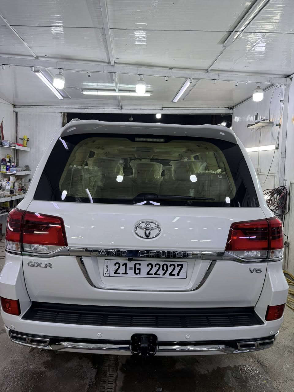 للبيع لاندكروز 2017ابريم اصل ام DVD
فول مواصفات
مري كهرباء 
حساس امام وخلفي
فتحه سقف
كراسي جلد وكهرباء
ماشيه 125
مكينه 4000. V6
رقم شمالي الجديد تحويل مباشر
السعر 450
ملاحضه السونار يقره براغي البنيد مفتوحه 
للاستفسار ***********
العنوان البياع معرض الماسه
