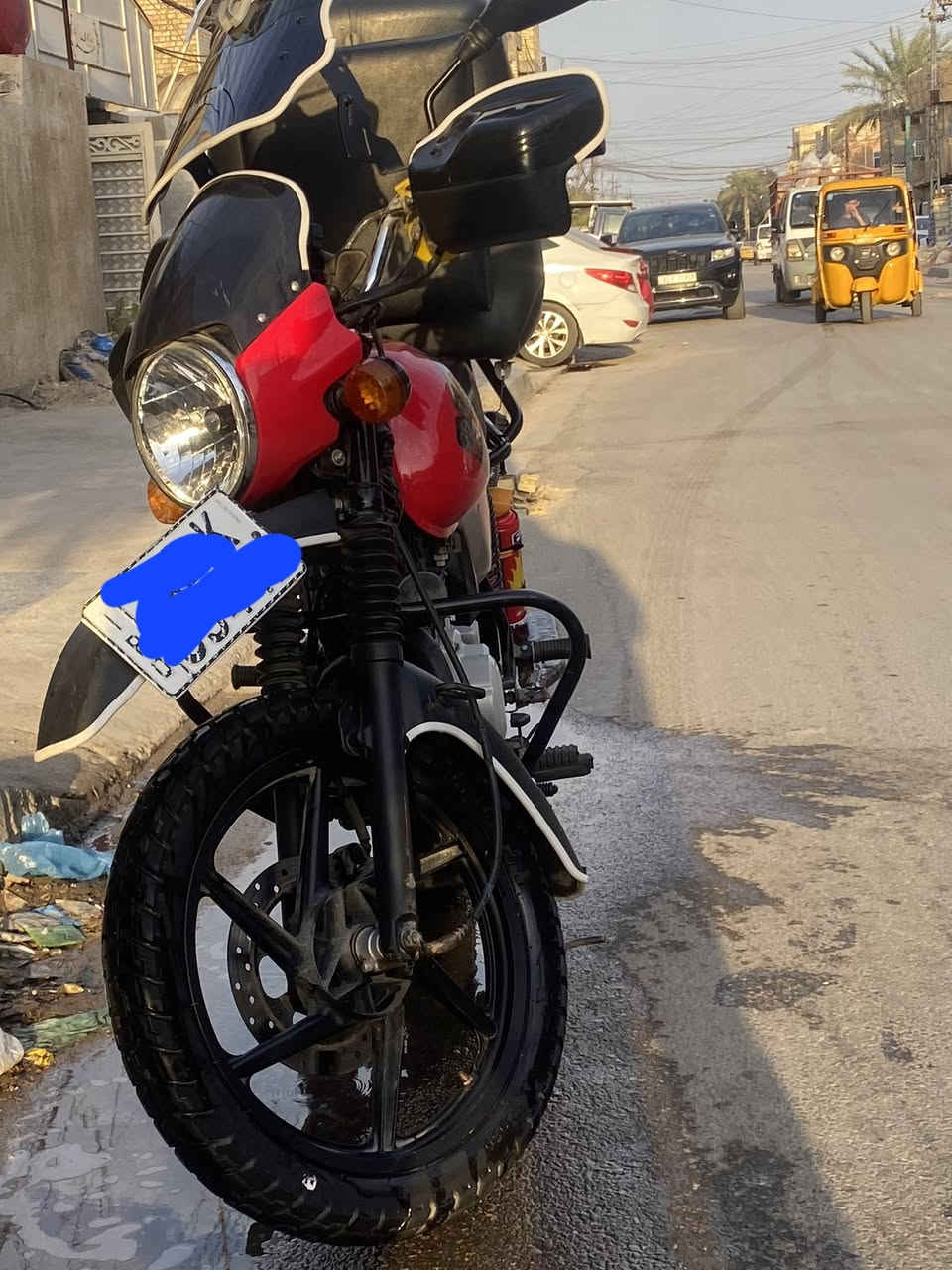 بوكسر 23 رقم وسنوية بأسمي شرط التحويل ثاني يوم هاي صورها وشوفوها الدراجة نضيفه الله شاهد ومكينه خرسه تجي تفحص وشوف شلعه ومعدل دراجه ماشيه 10 الاف حقيقي لا تجيني وتكلي شبيها مشتغله دلفري شي قليل *********** واتس حاجيني وتدلل
