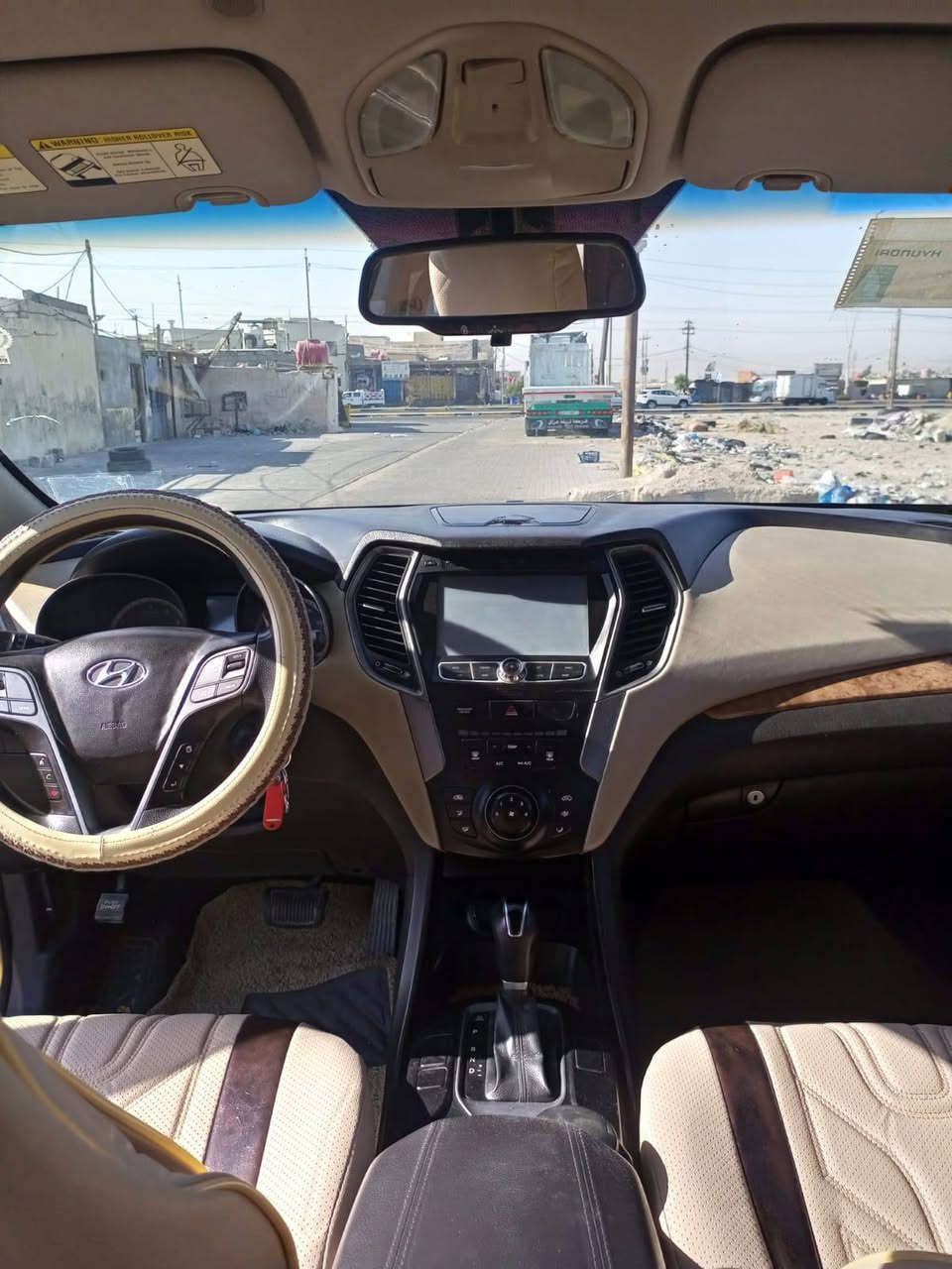 للبيع فقط // هونداي سنتافيا موديل 2014 وارد امريكي 

السعر //  135

الهاتف // ***********

ملاحظه // سياره فقط بيه بارد جدا بسيط بطرف المدكر الامامي الايمن وما ملعوب بي لان جدا بسيط ومبدل واشر المكينه  ،،،  وشرط السياره على الفحص والسونار

١. سياره كفاله عامه لان حادث امريكا فقط داعاميه موجوده صور الحادث بالنشر

٢. مكينه 4 سلندر  2400 GDI كفاله

٣. كير اوتماتيك وعادي 7 كير كفاله 

٤. حداديه من الدعاميه للدعاميه كفاله

٥. تخم تايرات وسبير جديد وكاله

٦. تبريد وتدفئه خلفي امامي كفاله

٧. غرفة سياره ودشبول وبطاين بالجيس كفاله

٨. لايتات وكشفات بلاد جديد كفاله

٩. صندوق وملحقات وقاصه والعده بلاد كفاله

١٠. كشنات بلاد جديد كفاله

١١. ماشيه السياره حقيقي 90 الف ميل يعني مامتعوبه بالمشي

١٢. بانزين كله عادي وكفاله من الدوانص

١٣. سياره رقم دولي إنكليزي (( ذي قار  )) مشروع ،،، بااسم خالي يعني بااسمي تحولي ثاني يوم 

١٤. شاشه لمس حجم كبير واوكس كله بلاد وكفاله
١٥. بطاريه جديده كفاله

١٦. صالنصه جديده كفاله

١٧. سياره كفاله من الصبغ والحادث بالعراق

١٨. داخل السياره لون (( اسود وبيجي  )) بلاد وكفاله 

١٩. سياره جديده جديده وجاهزه ع حبايه ونص وترايك بيه اربيل

٢٠. كامره دواره بلاد كفاله البصرة, العراق
