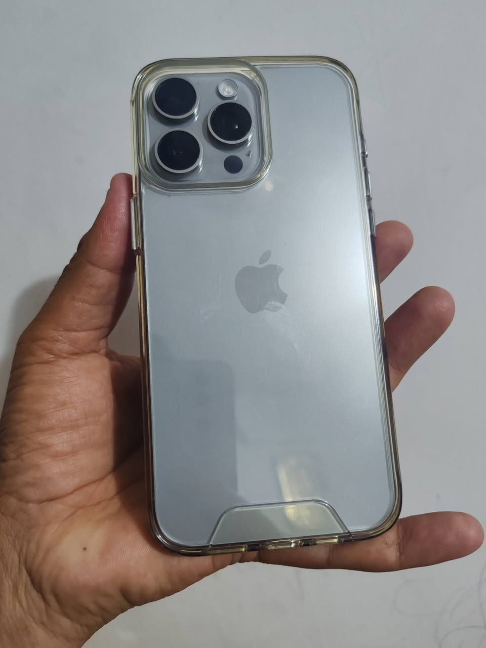 15 برو ماكس   خطين  خطين
ذاكره 256
بطاريه 87
مكفول  وتر  فقط هاي نقطه بلشاشه 
حافضه  وكيبل ويا فقط
السعر 650  مجال  قليل  
***********
