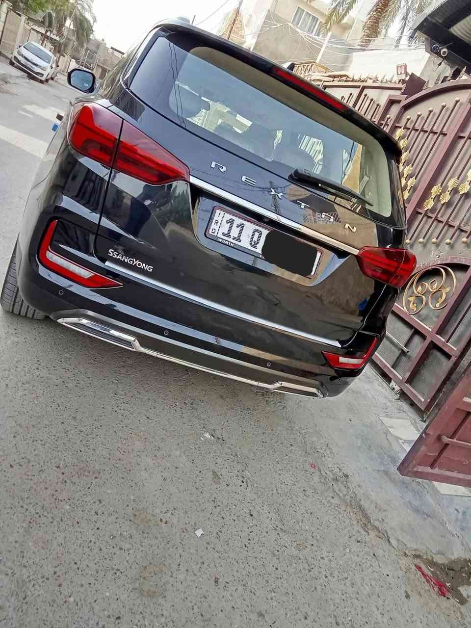 سياره   ريكستون (KGM REXTON ) للبيع او المراوس 
موديل 2024
4WDفول مواصفات
10000km ممشى السياره
سياره مكفوله
7740639886 واتساب

