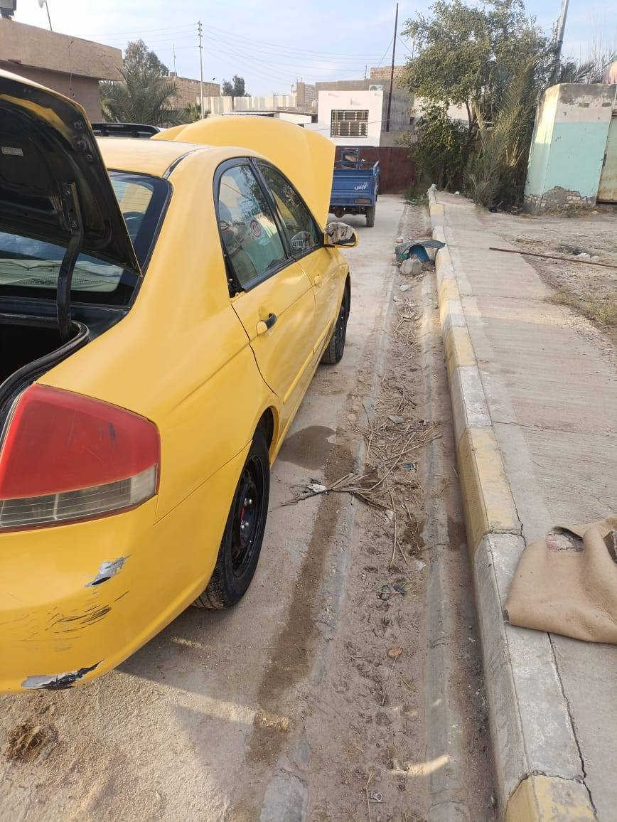 السلام عليكم كيا سبكترا موديل 9 وارد امريكي بيه چاملغ الگدام وشبر چاملغ خلفي ما عابر مكينه وگير خير من الله تبريد شغال 
سنويه ل28 بشهر ال8 يلا تنتهي بسمي رقم نجف سعره 73 وبيه مجال قليل مصفره هيئه/*********** /مكاني محافضه الديوانيه قضاء الحمزة الشرقي
