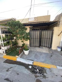 بيت مساحة ١٠٠ متر واقع حال منطقت سويب شارع الكيات  قرب الفلكة غرفتين ن...