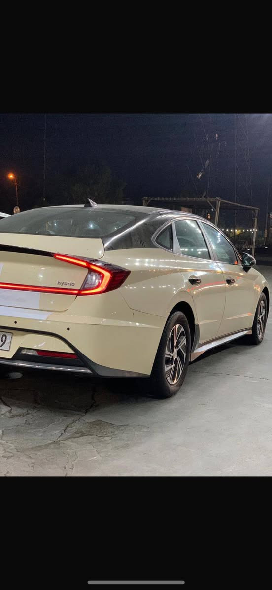 السلام عليكم ورحمة الله وبركاته مكلف بالنشر 
سوناتا هاڨيبرد 2023  تكسي دبي رقم بغداد تحويل ثاني يوم
المواصفات فول الفول 
بصمه أبواب 
بصمة تشغيل
اوتوبارك
ناقل حركه بالستيرن
تحديد مسار
سياقه ذاتيه
اناره داخليه متغيرة الألوان
مرايات تركيب 
تقديم وترجيع بالريمونت 
تشغيل عن بعد 
صندوق كهرباء 
الماشية 
وبعد هواي مواصفات مو ذاكرينها
بيها تبديل دعامية عاديه لان دعاميتها ام الرادار. 
وبيها ضربه بجامبغ ضربه دراجه بدله لان سعره بسيط
هايبرد .
بيها ضمان بالبطاريات 7 سنوات السعر 125 وبيها مجال الاتصال *********** بيه واتساب 
او +964 790 666 4999
