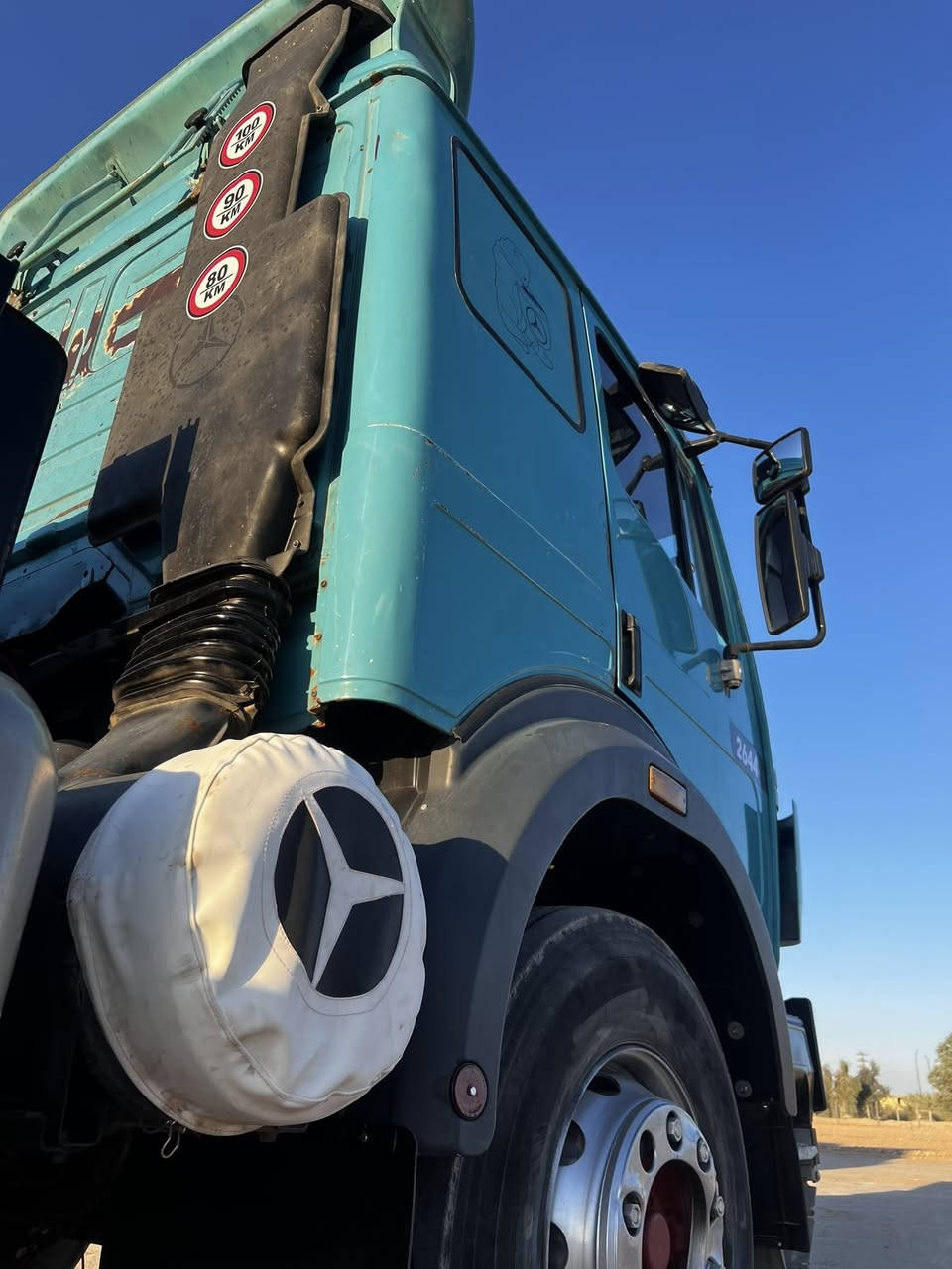 مرسيدس تريلة للبيع موديل 1990 مكينة 44 كير 160 مجموعة نص جيئف رقم بغداد مكفولة المكان كربلاء السعر 340$ وبيها مجال للاستفسار ***********
