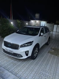كيا سورنتو ٢٠كفاله عامه ماعده باردات قليله رقم صاحب السياره ٠٧٨١٠٠١١٨٤...