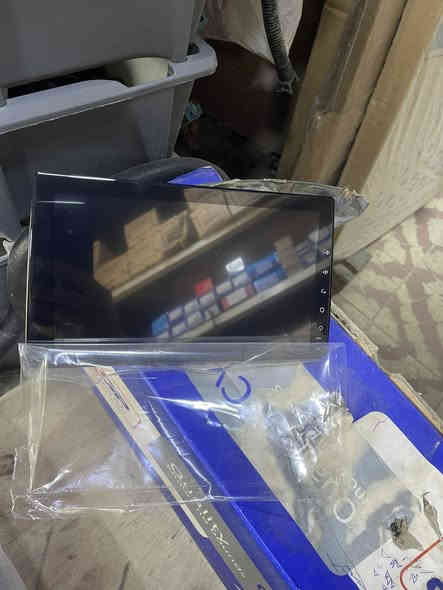 سلام عليكم ورحمة الله وبركاته 
شاشات تاب
شاشه دشبول 
شاشه عاديه 
العنوان بابل حي الصناعي 
***********
