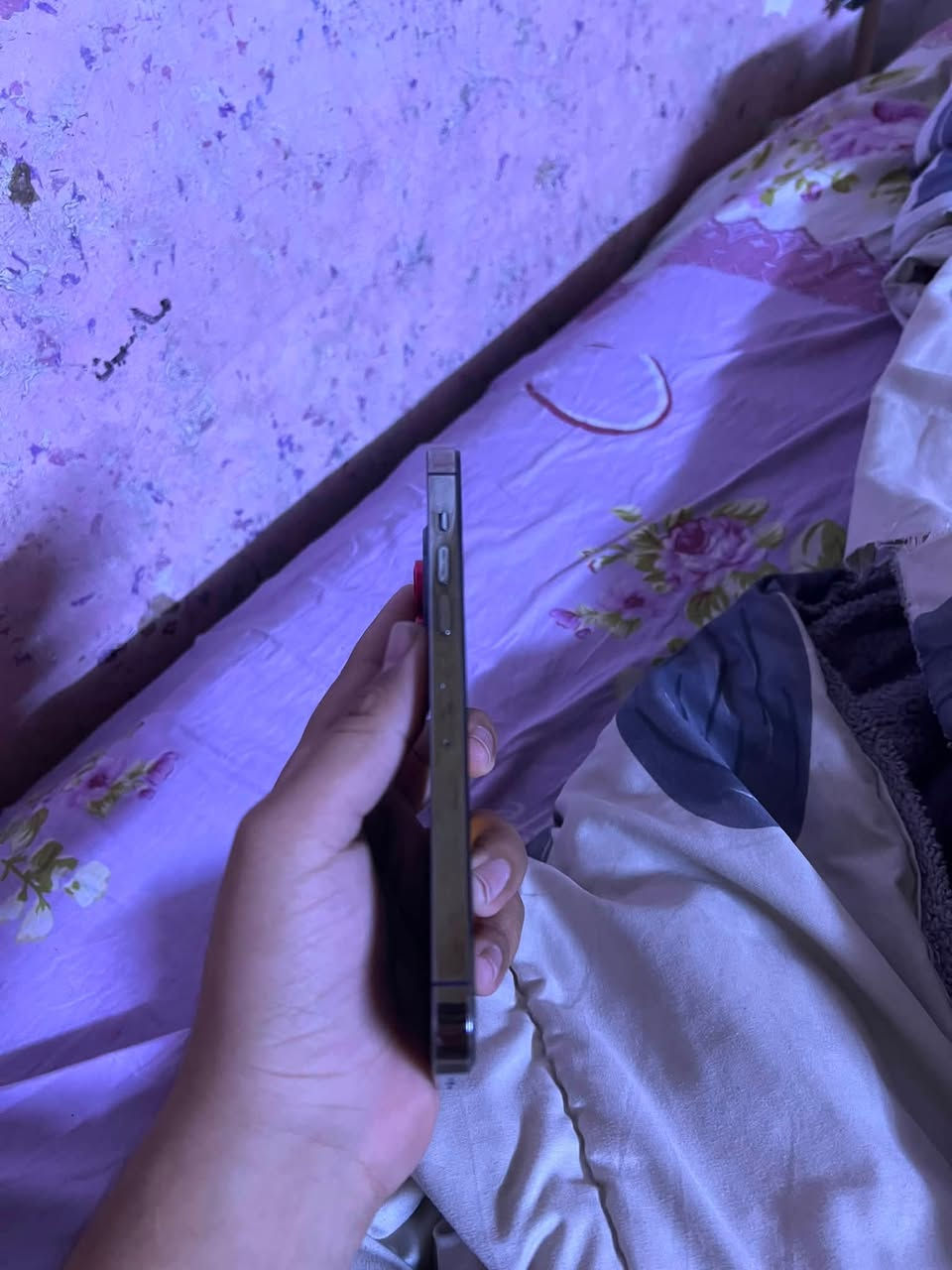 سلام عليكم ايفون ١٤ برو ماكس
٢٥٦ ￼ذاكره جهاز ماستر AA/A
بطاريه ٨٩ 
جهاز نضيف مامبدل اي قطعه والا اي اشعار بي 
فقط جهاز بدون ملحقات مكاني بغداد المشتل 
سعر الجهاز ٨٢٥ وبي مجال حك جيتك 
***********
