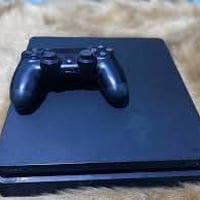 بلايستيشن٤ • مهكر نظام٩ • ١٢لعبة