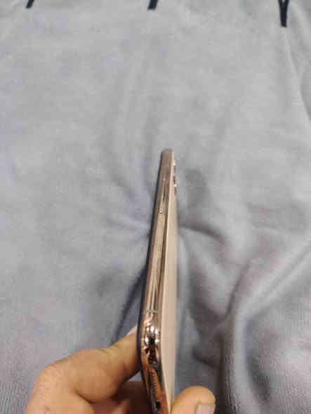 ايفون 11 للبيع مبدل شاشه 3 خيارات نوعيه وسط ذاكره 256 نضافه 100%100 بطاريه. 78 مامبدله بس مئشره قطعه غير معروفه بل اعدادات من بدلت الشاشه ضهرت فيس ايدي واكف السعر 200  قفل *********** ***********
