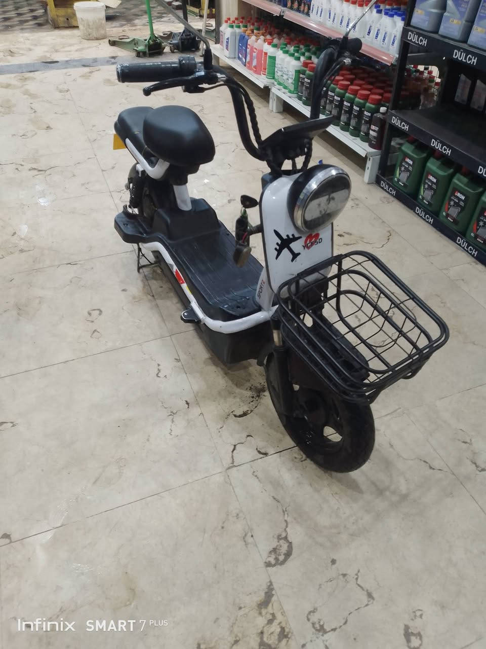 سلام عليكم دراجه شحن للبيع دراجه جديده باطرياته بعدهن جديدات دراجه مانقصه شي سعر 175 وبيه مجال عنوان الدوره الميكانيك ***********
