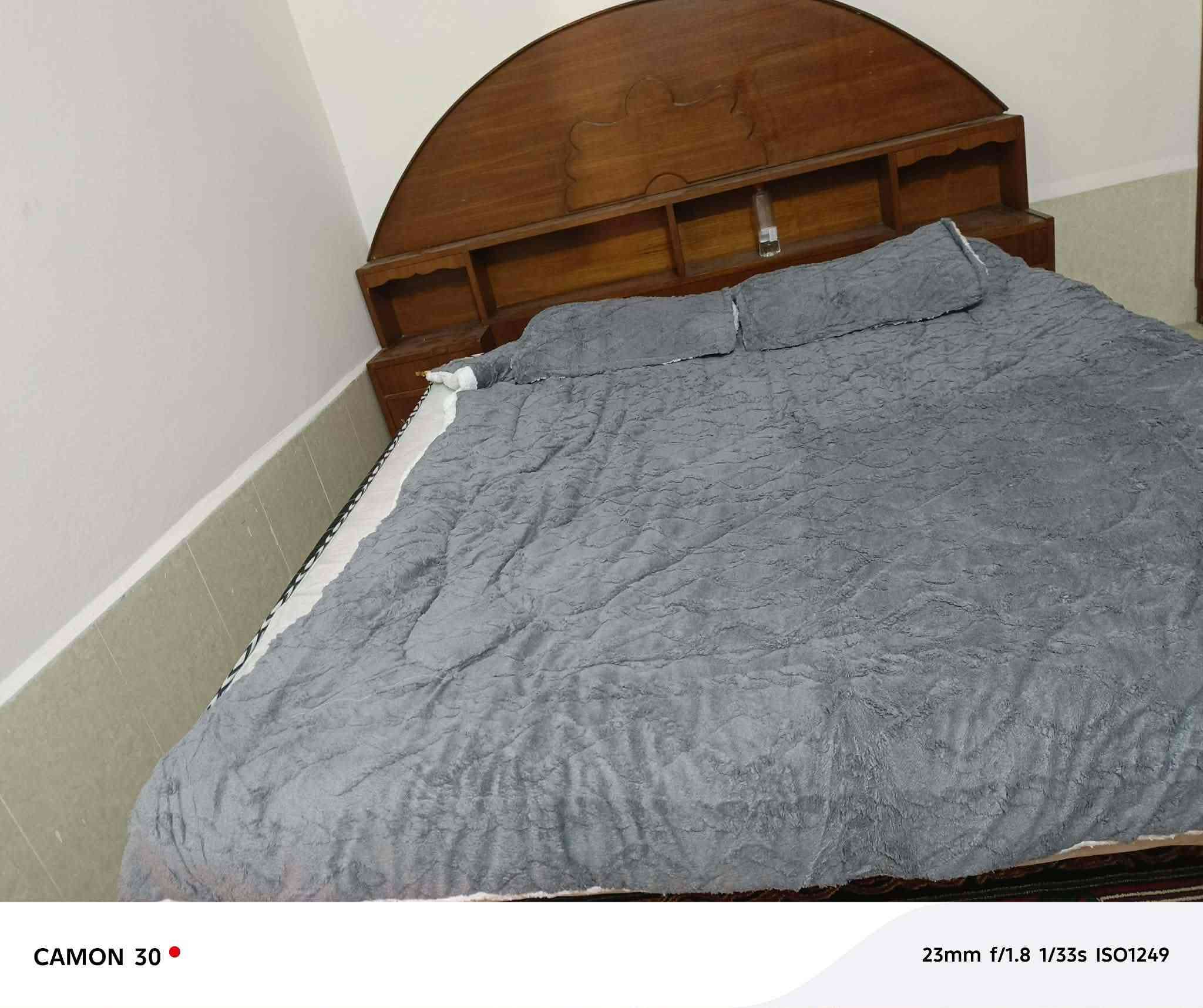 غرفه خشاب للبيع
لل تصال ***********
