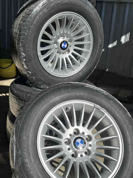 يالله سلام عليكم 
ويل 16 مال خفاش 235/60/16
تخم ويل جديد مع تايرات تخم جدد انتاج 25 الله شاهد أخذتهم ب 700 هسة عتازيت او اريد أبيعهم سعرهم 580 مال بيع جدد شرط 
العنوان .الشعله 
***********
