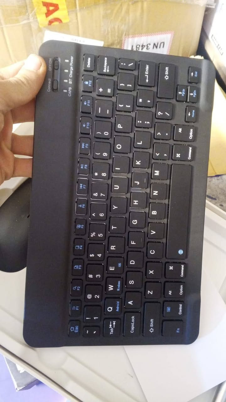 ايباد جديد غير مستخدم ذاكره256 يتوفر توصيل *********** ما متواجد فيس  بوبجي 60فريم
