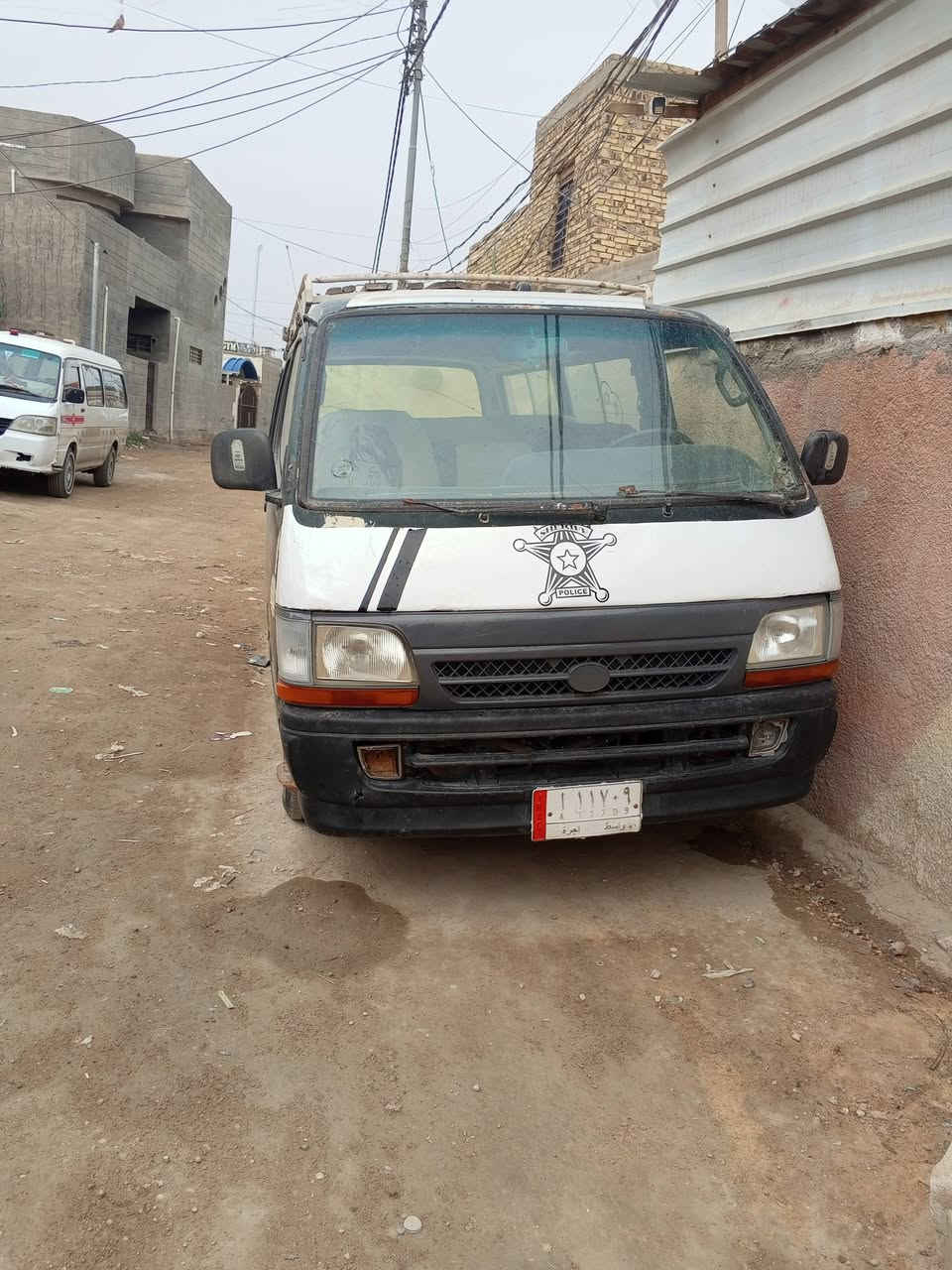 سلام عليكم عندي سيارة هايسا للبيع عنوان بابل مكينه وكير خير من الله 3yبلاد اسويلك وكالة ***********// بي واتساب
