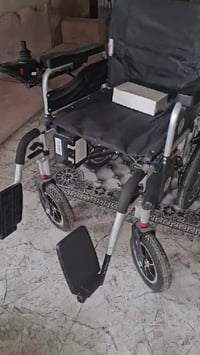 07717825924عربانه كهربائيه للبيع جديده ما مستخدمه سعرها مليون وبيها مج...