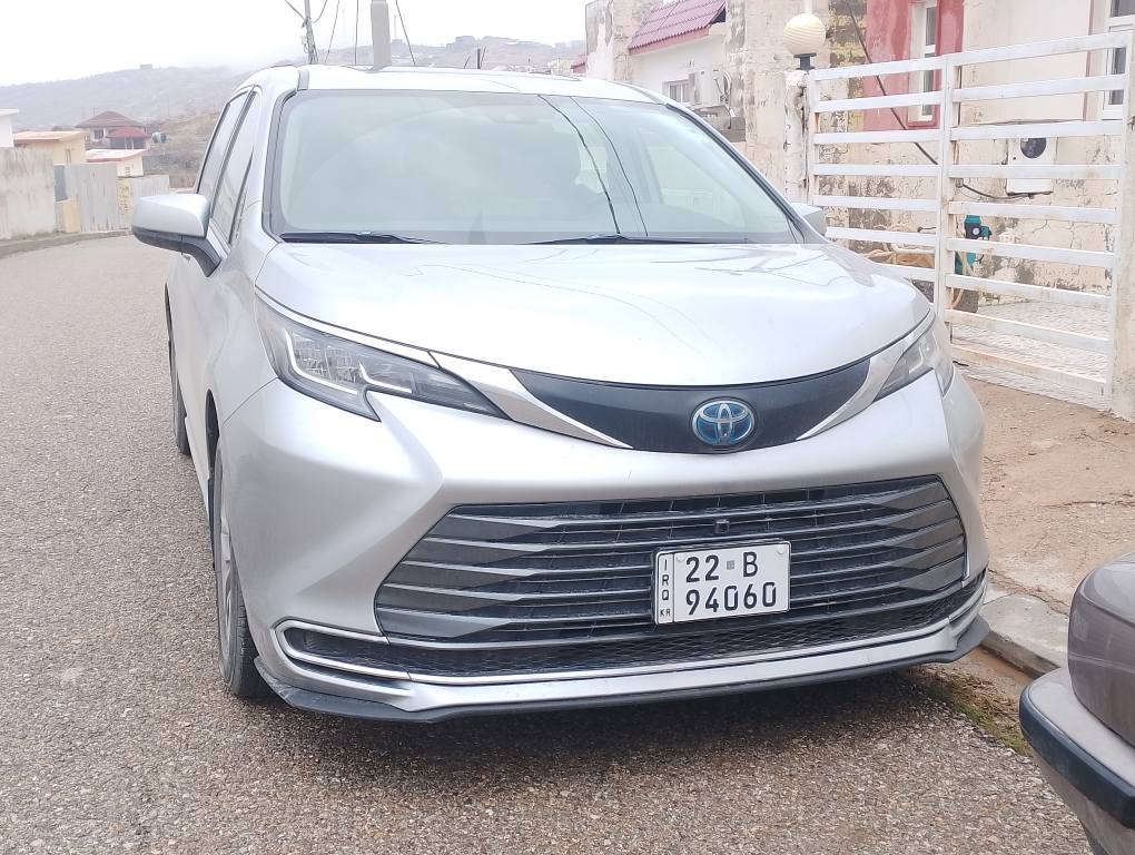 تيوتا سيننا 
هايبرد 
موديل2022
السياره حادث جاملغ سايق مبدل
ماشيه61000كم
كشنات جلد كهربائي 
صندوق كهربائي 
أبواب كهربائي 
كامره خلفيه 
حساس امامي خلفي
4سلندر2500
ابواب وصندوق جلاق
نقطه عمياء 
شاشه لمس 
8راكب كشن اضافي
كشنات سياحي
تدفئة كشنات+استيرن
رقم اربيل جديد 
مواصفات معروفه
مكان أربيل 
***********
*********** أربيل, العراق
